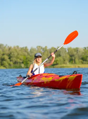 Kayak_370x500